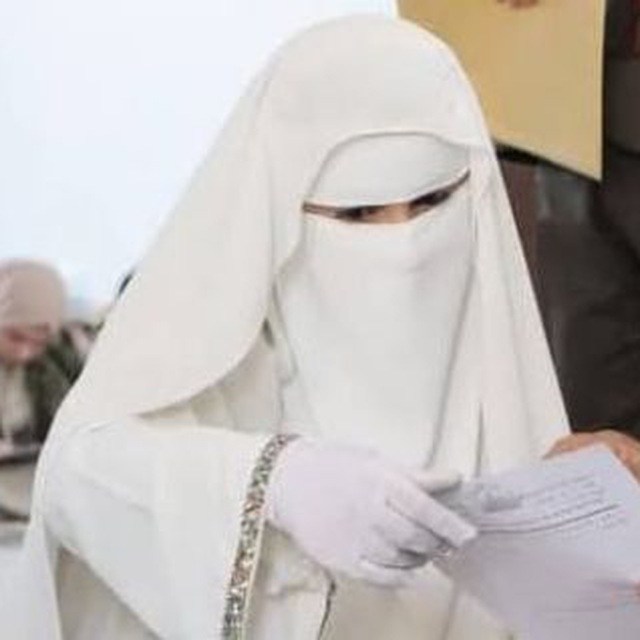 ��� ���� ���� ����_q5szA